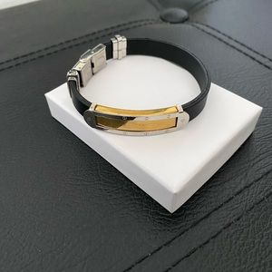 Silicon bracelet man